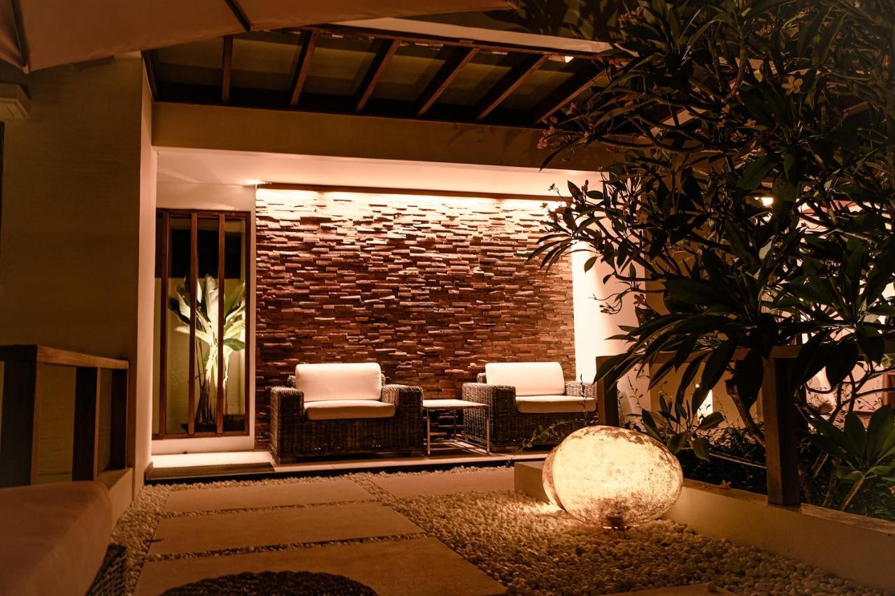 Sunset Palms Beach Villa Jimbaran Esterno foto